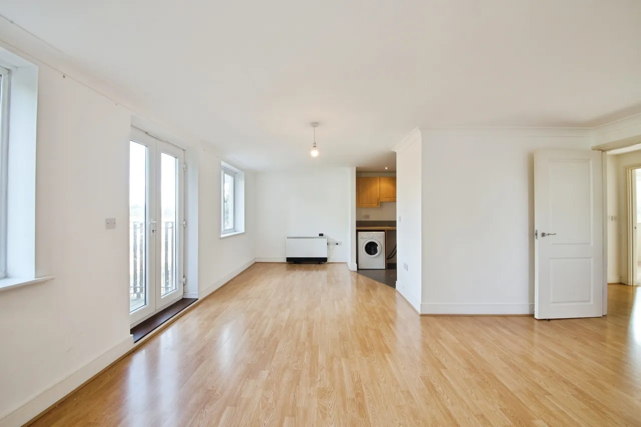 London Road, ROMFORD, Essex, RM7, photo 9