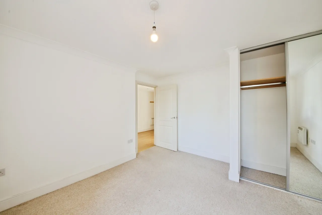 London Road, ROMFORD, Essex, RM7, photo 7