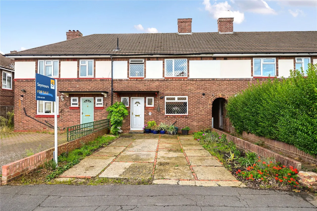 3 bed house for sale, Hensworth Road, Ashford, TW15