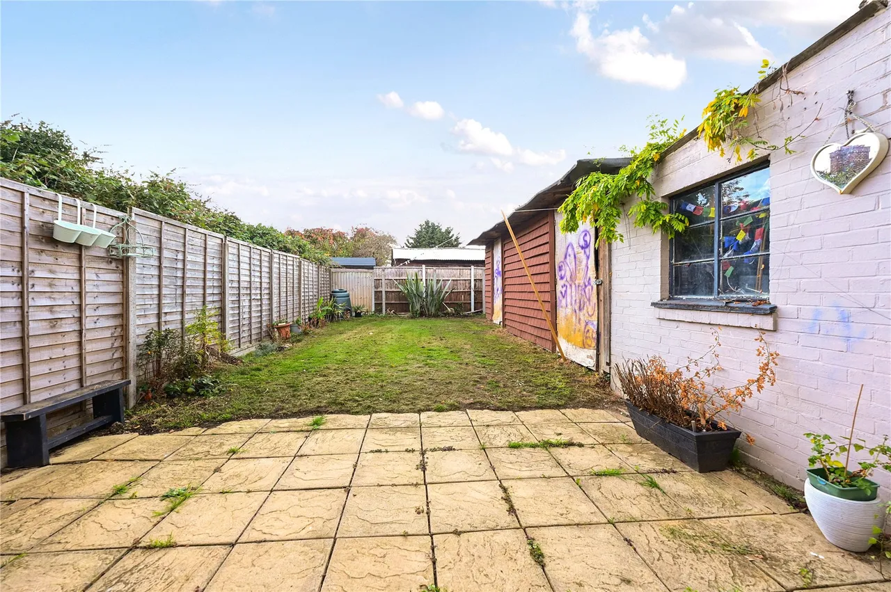 Hensworth Road, Ashford, TW15, photo 3