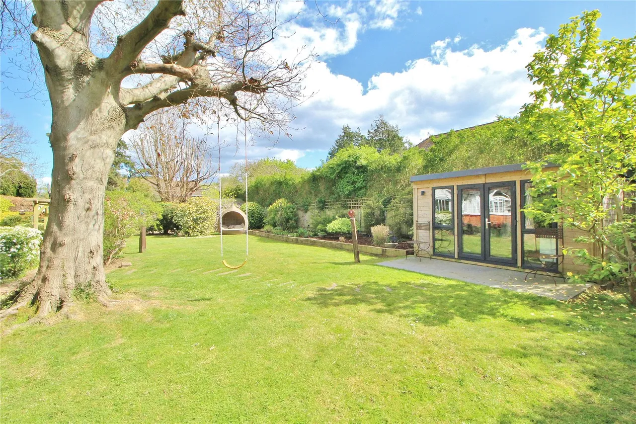 Burford Close, Offington, BN14, photo 12