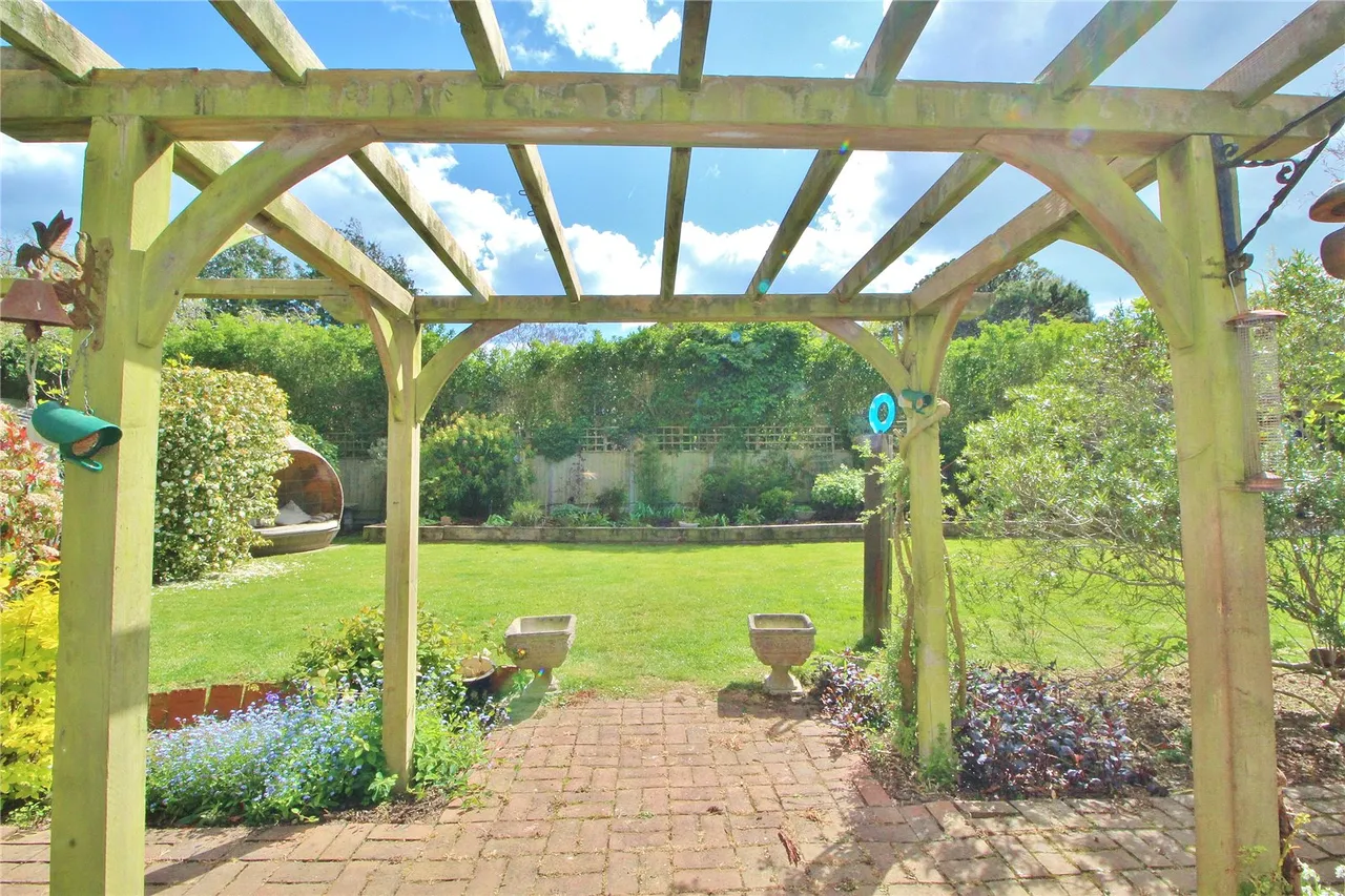Burford Close, Offington, BN14, photo 18