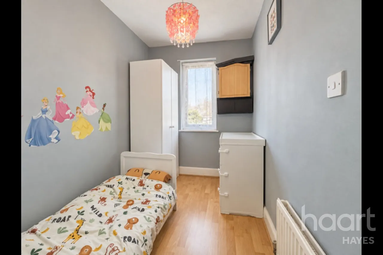 Dawley Road, Hayes, UB3, photo 8