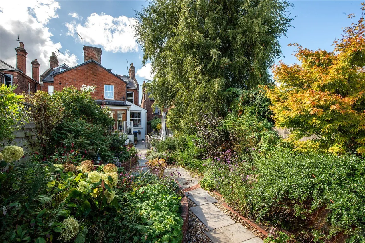Wathen Road, Dorking, RH4, photo 13
