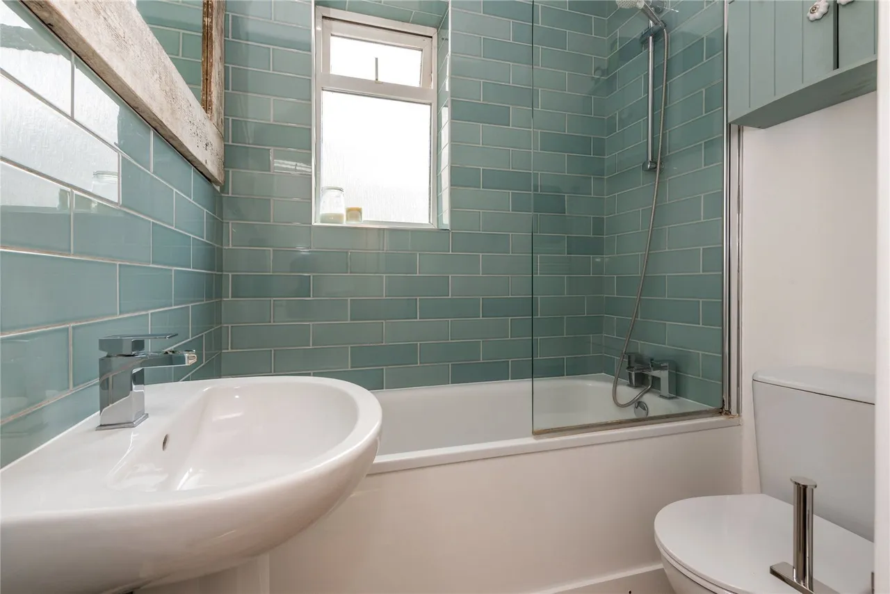 Wathen Road, Dorking, RH4, photo 15