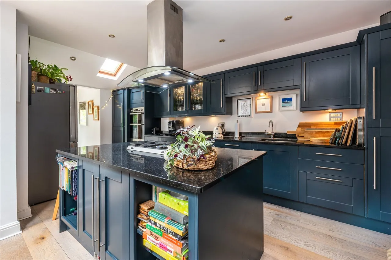 Wathen Road, Dorking, RH4, photo 9
