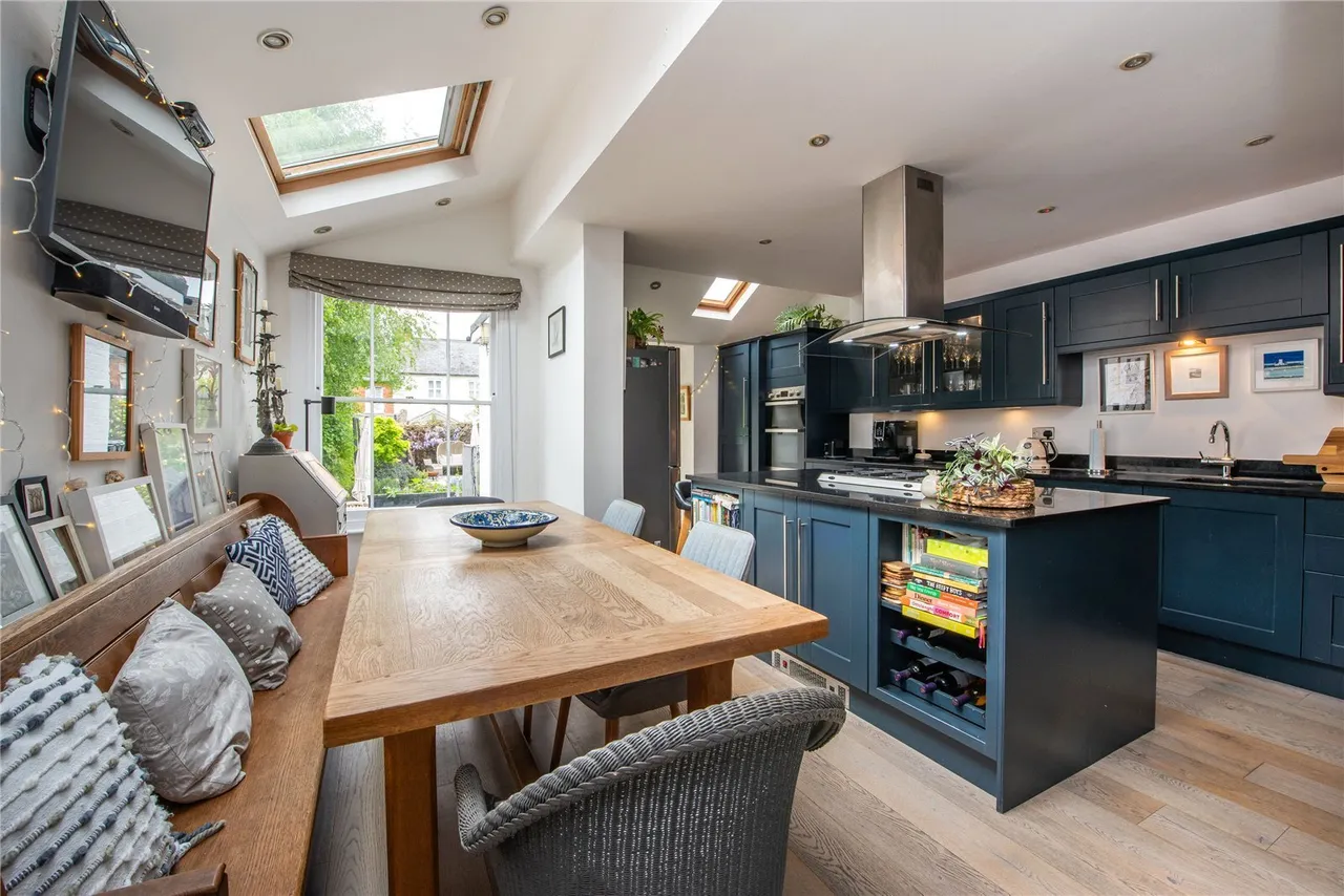 Wathen Road, Dorking, RH4, photo 2