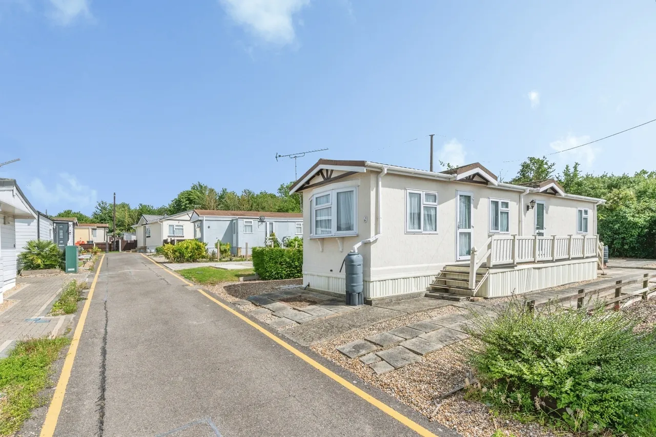 Dunton Mobile Home Park, Lower Dunton Road, Dunton, Brentwood, CM13, photo 22
