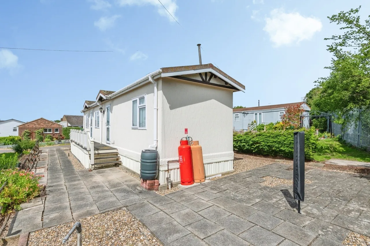 Dunton Mobile Home Park, Lower Dunton Road, Dunton, Brentwood, CM13, photo 20