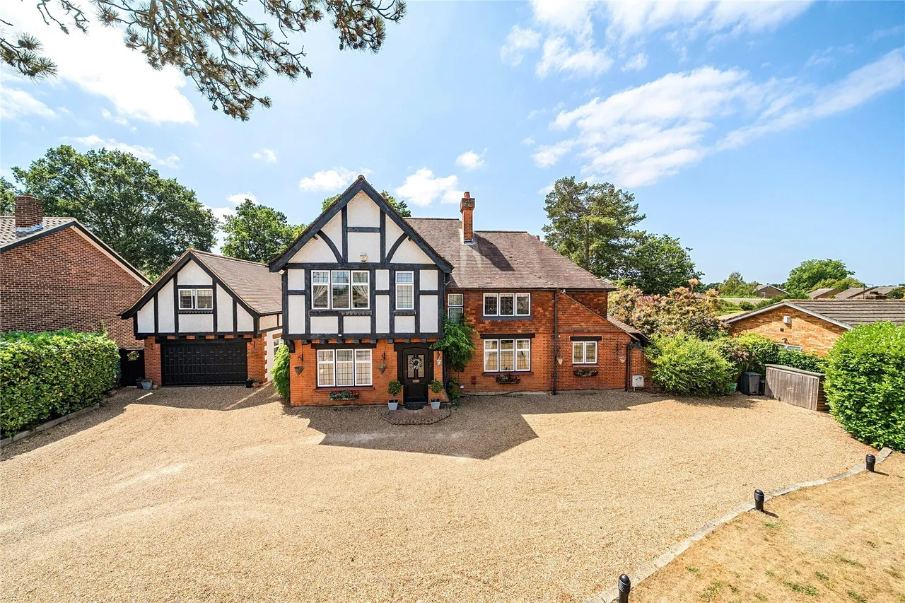 6 bed house for sale — Mada Road, Locksbottom, BR6