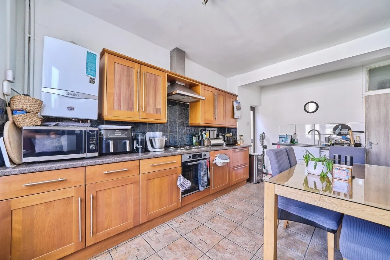 Selsdon Road, London, E13, photo 6