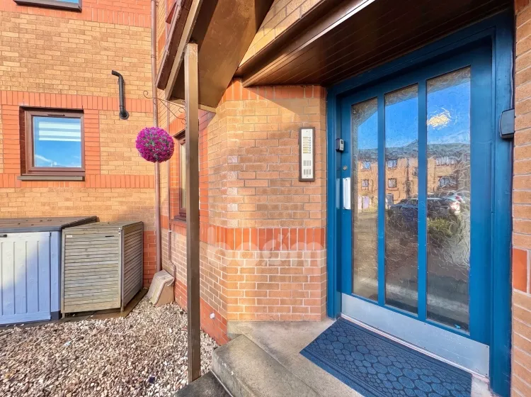 Medine Court, Beith, KA15, photo 11