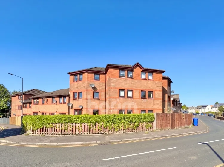 2 bed flat for sale, Medine Court, Beith, KA15