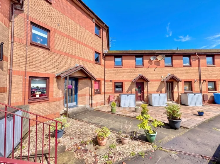 Medine Court, Beith, KA15, photo 10