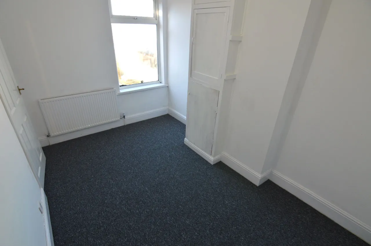 Ladysmith Road, Grimsby, Lincolnshire, DN32 9EF, photo 9