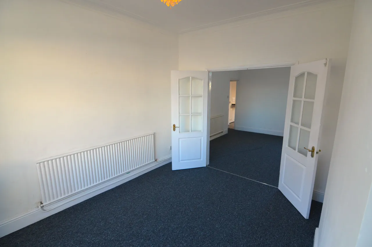 Ladysmith Road, Grimsby, Lincolnshire, DN32 9EF, photo 4