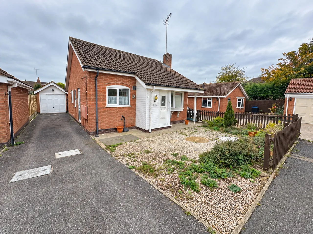 2 bed house for sale, Padgate Close, Scraptoft, LE7