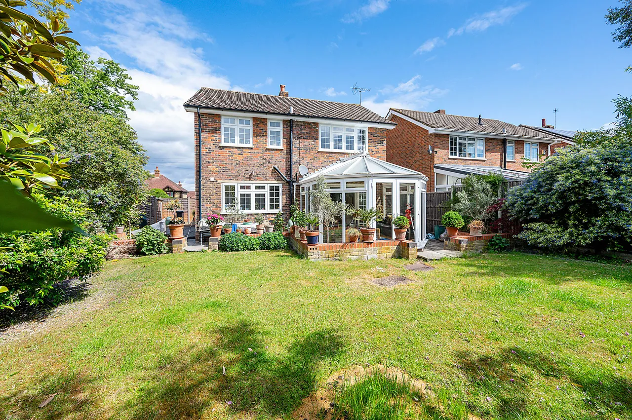 Worcester Park, KT4, photo 14