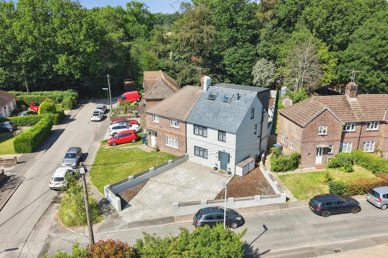King George Avenue, East Grinstead, RH19, photo 22