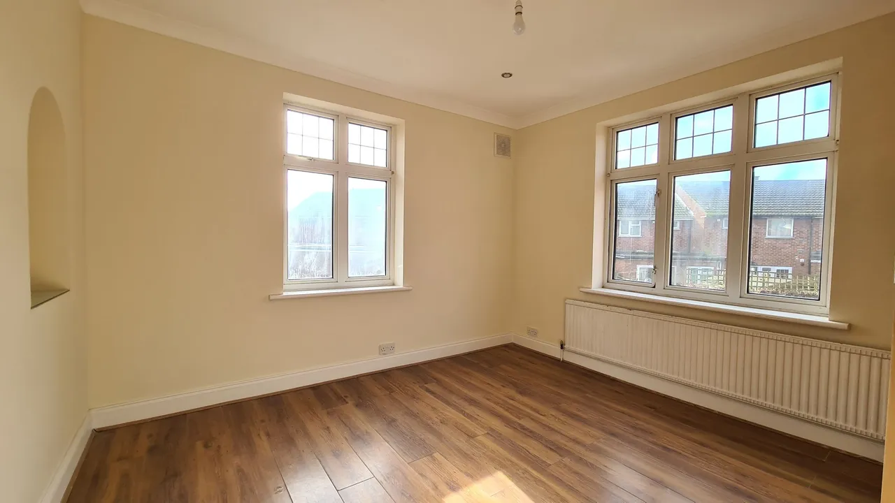 Heston Road, Hounslow,TW5, photo 3