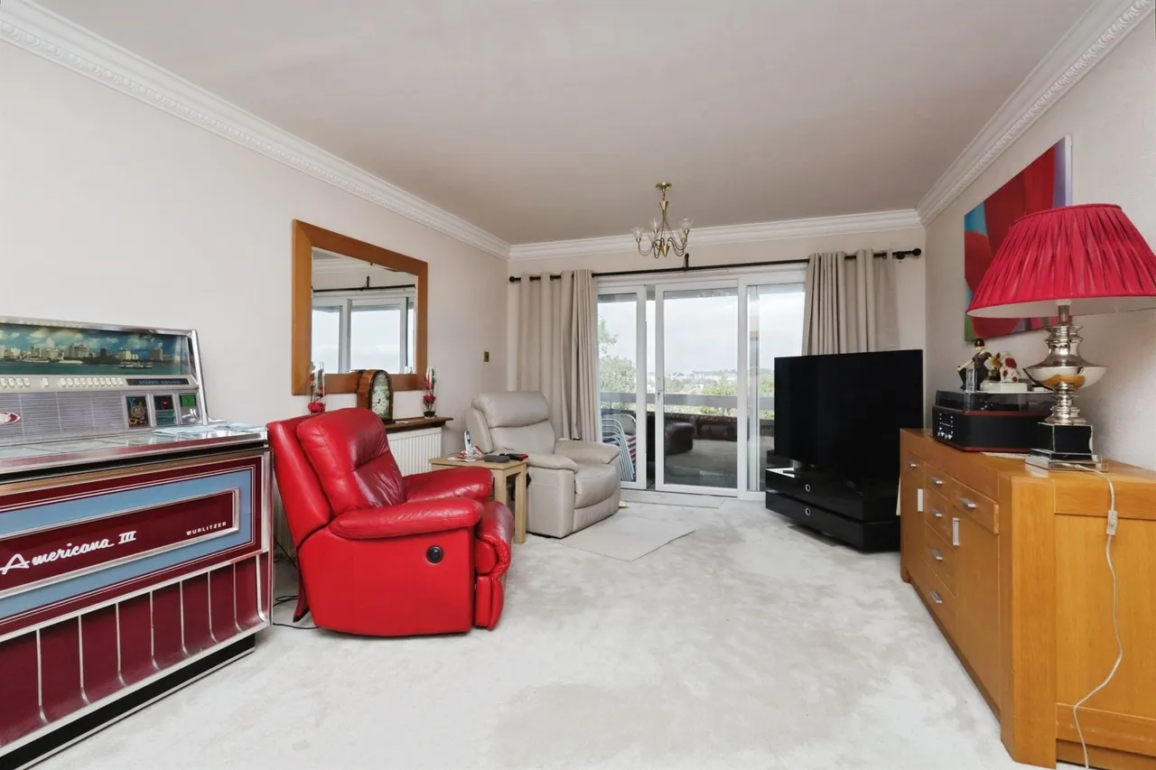 St. Johns Road, Eastbourne, BN20, photo 2