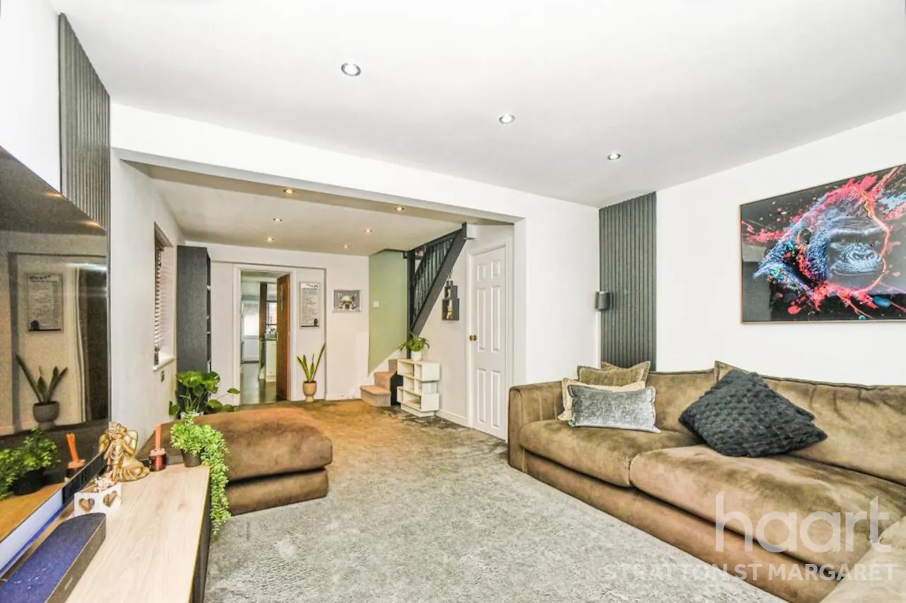 Hyde Road, Swindon, SN2, photo 16