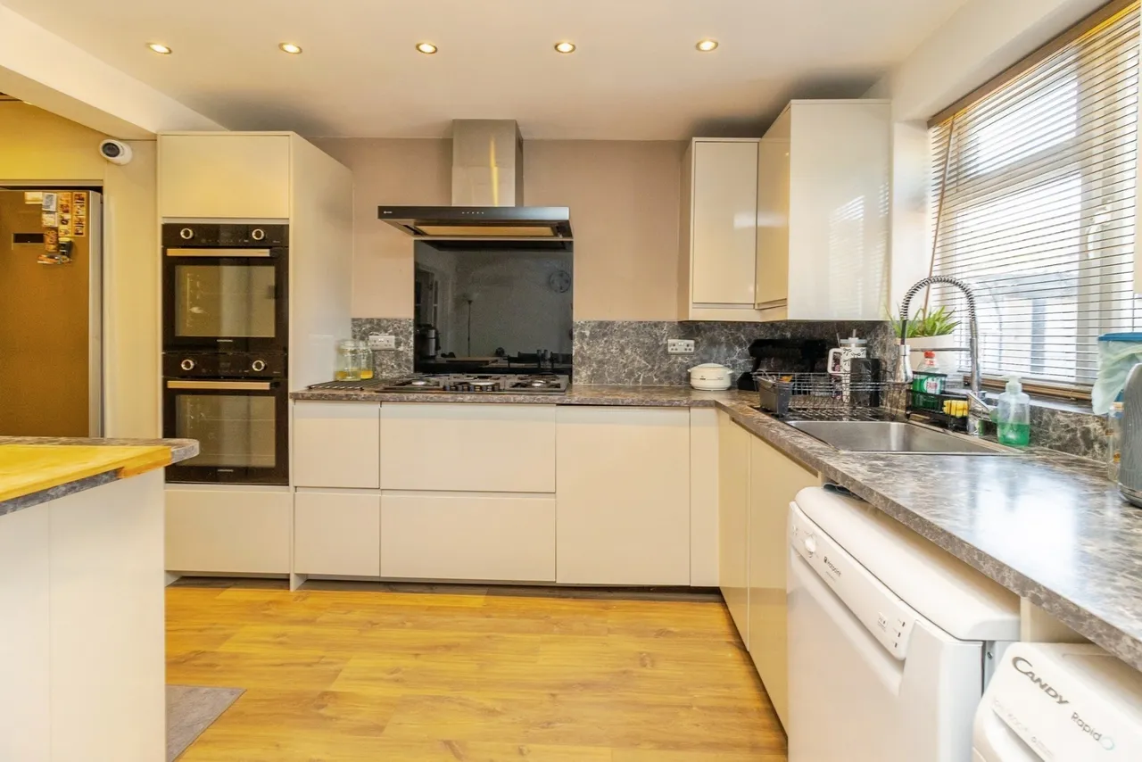 Chester Avenue, LUTON, Bedfordshire, LU4, photo 5