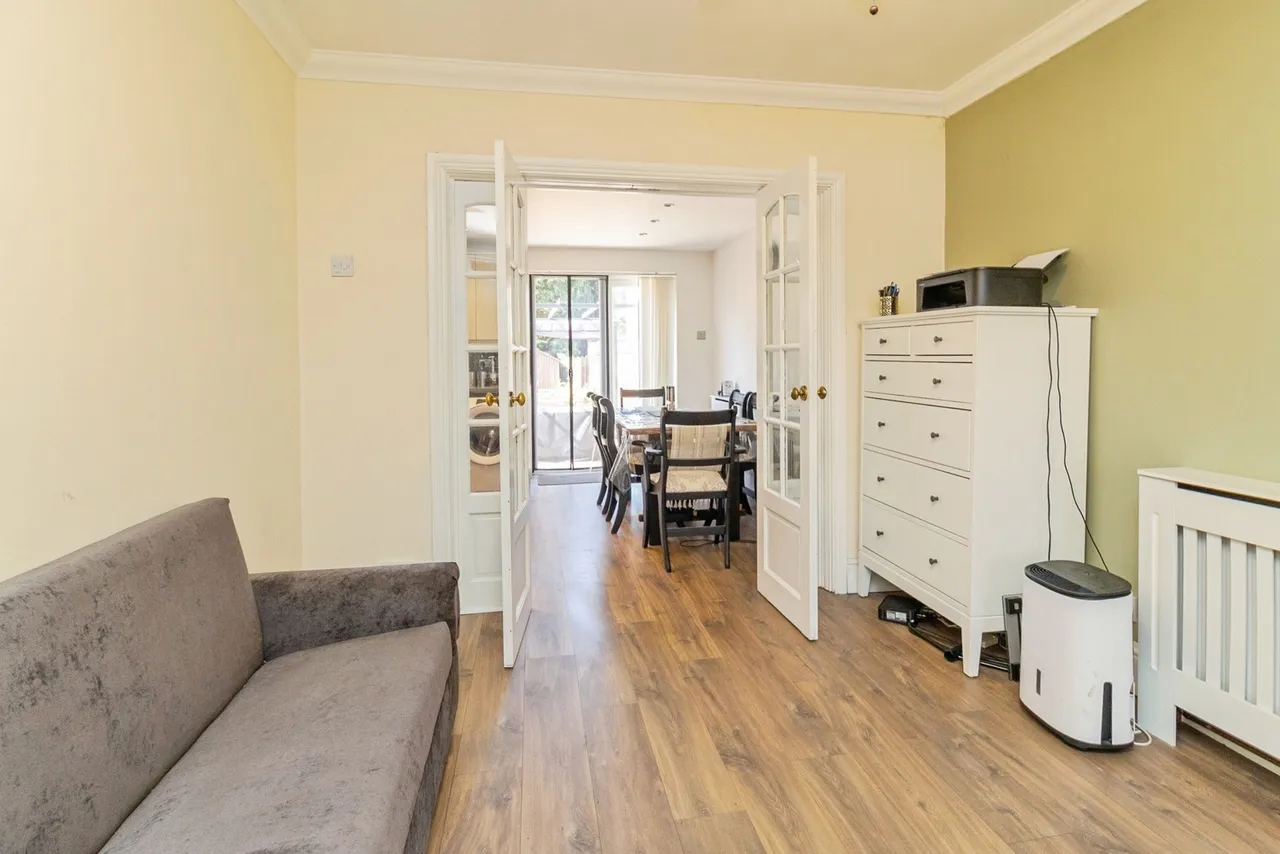 Chester Avenue, LUTON, Bedfordshire, LU4, photo 3