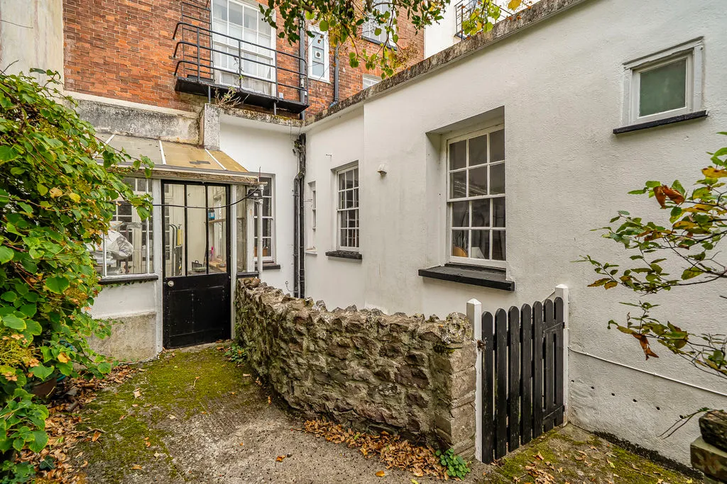 Colleton Crescent, Exeter, photo 19