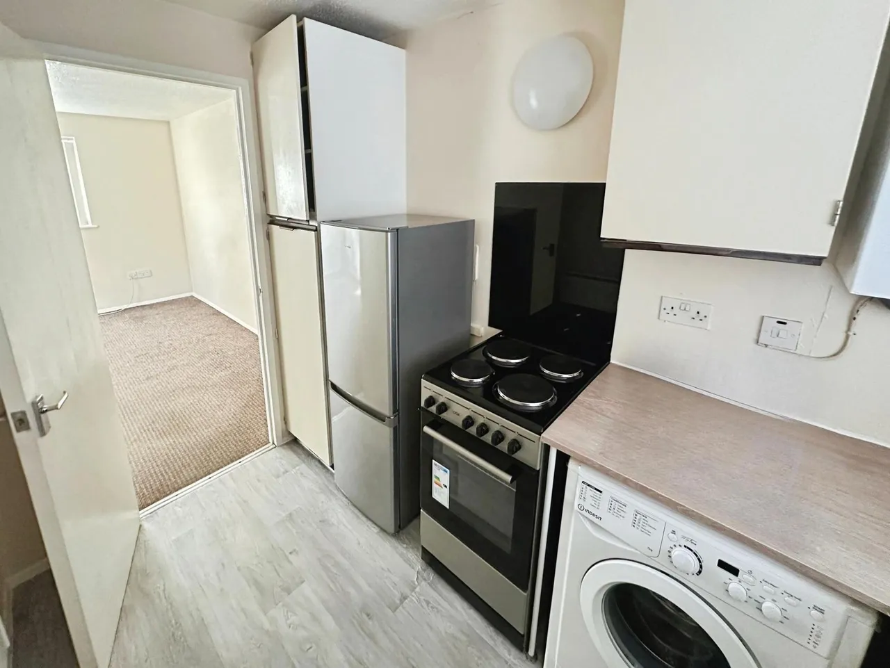 Twyford Drive, Wigmore, LU2, photo 2