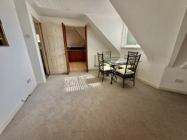 Cavendish Road, BOURNEMOUTH, photo 11