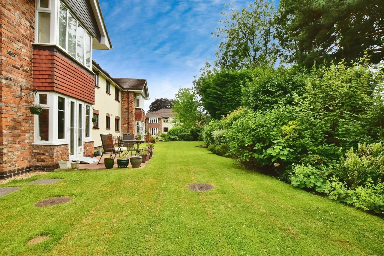 Woodacres Court, WILMSLOW, Cheshire, SK9, photo 17