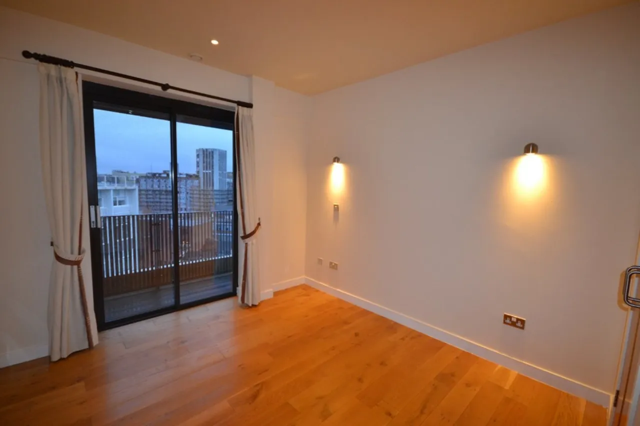 Penthouse, Metropolitan Apartments, LE1, photo 5
