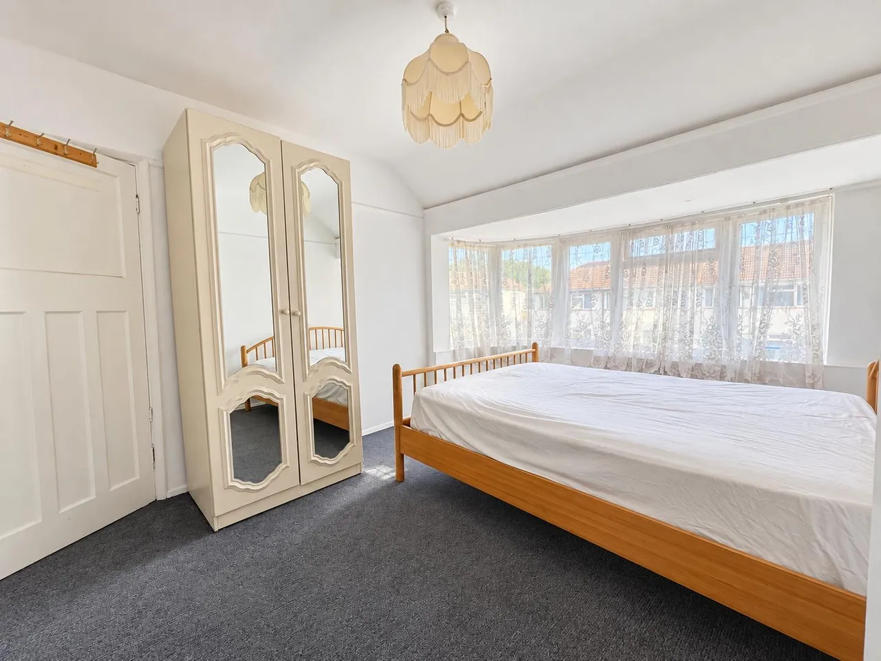 Canterbury Avenue, Slough, SL2, photo 11