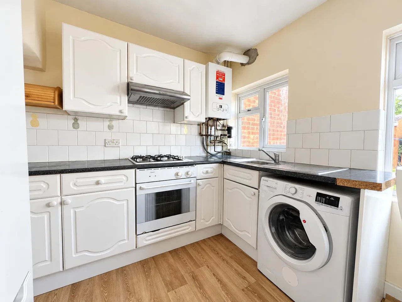 Canterbury Avenue, Slough, SL2, photo 6
