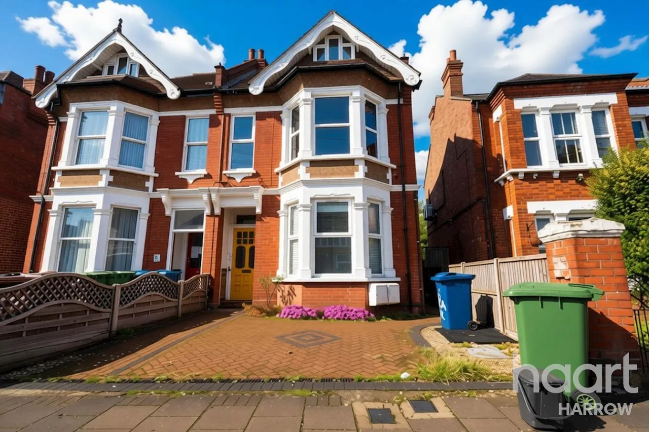 4 bed flat for sale, Welldon Crescent, Harrow, HA1