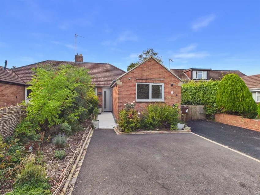 4 bed house for sale, Brookfield Lane, Churchdown