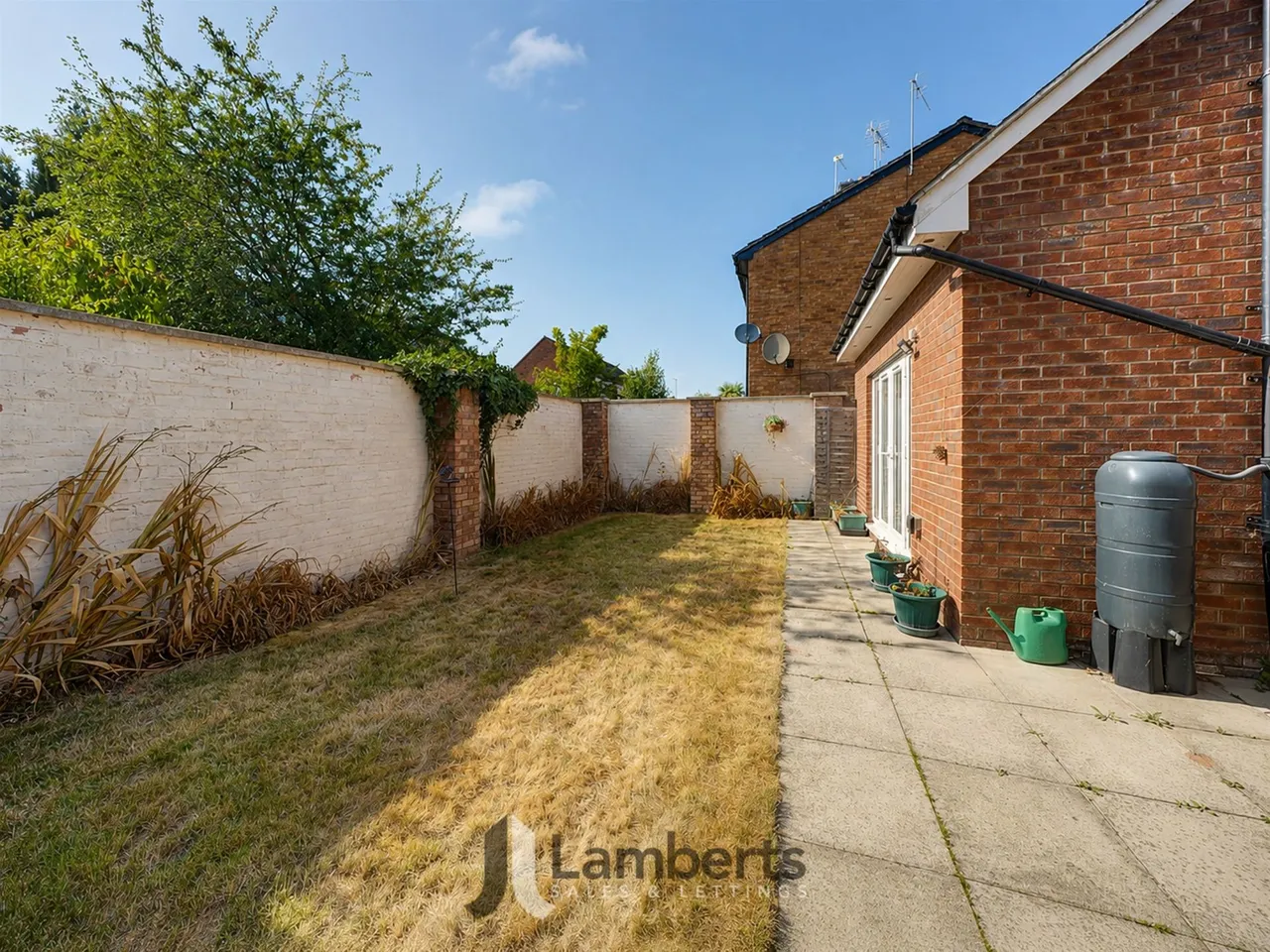 8b Allendale Court, Studley, photo 18