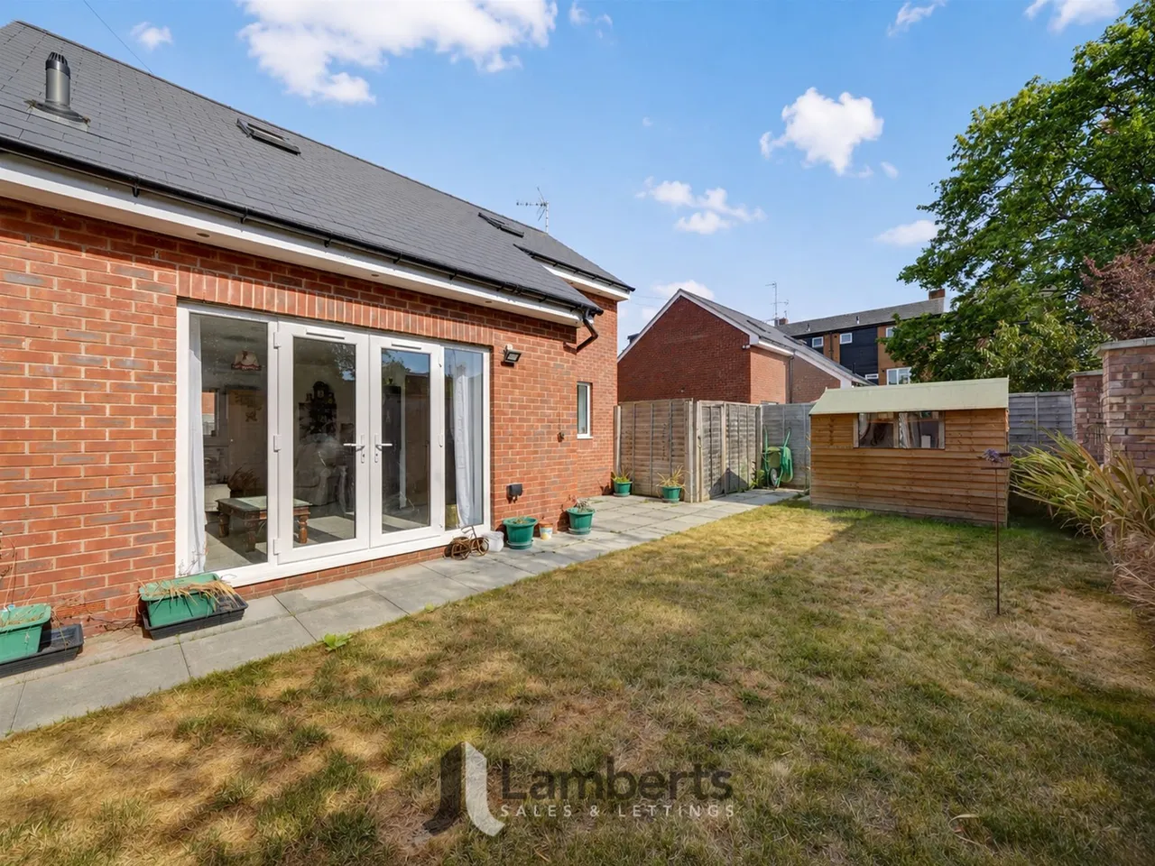 8b Allendale Court, Studley, photo 19