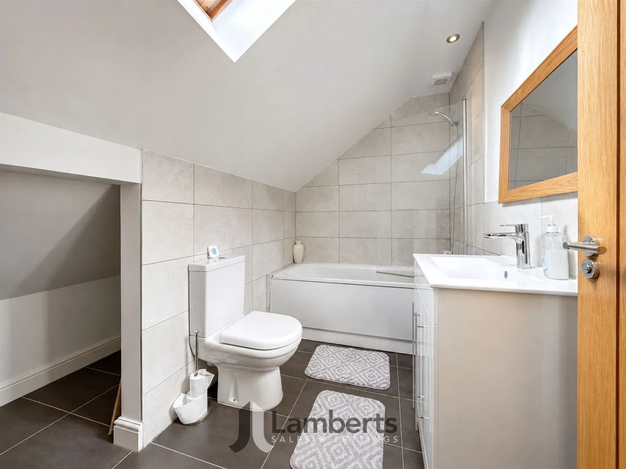 8b Allendale Court, Studley, photo 14