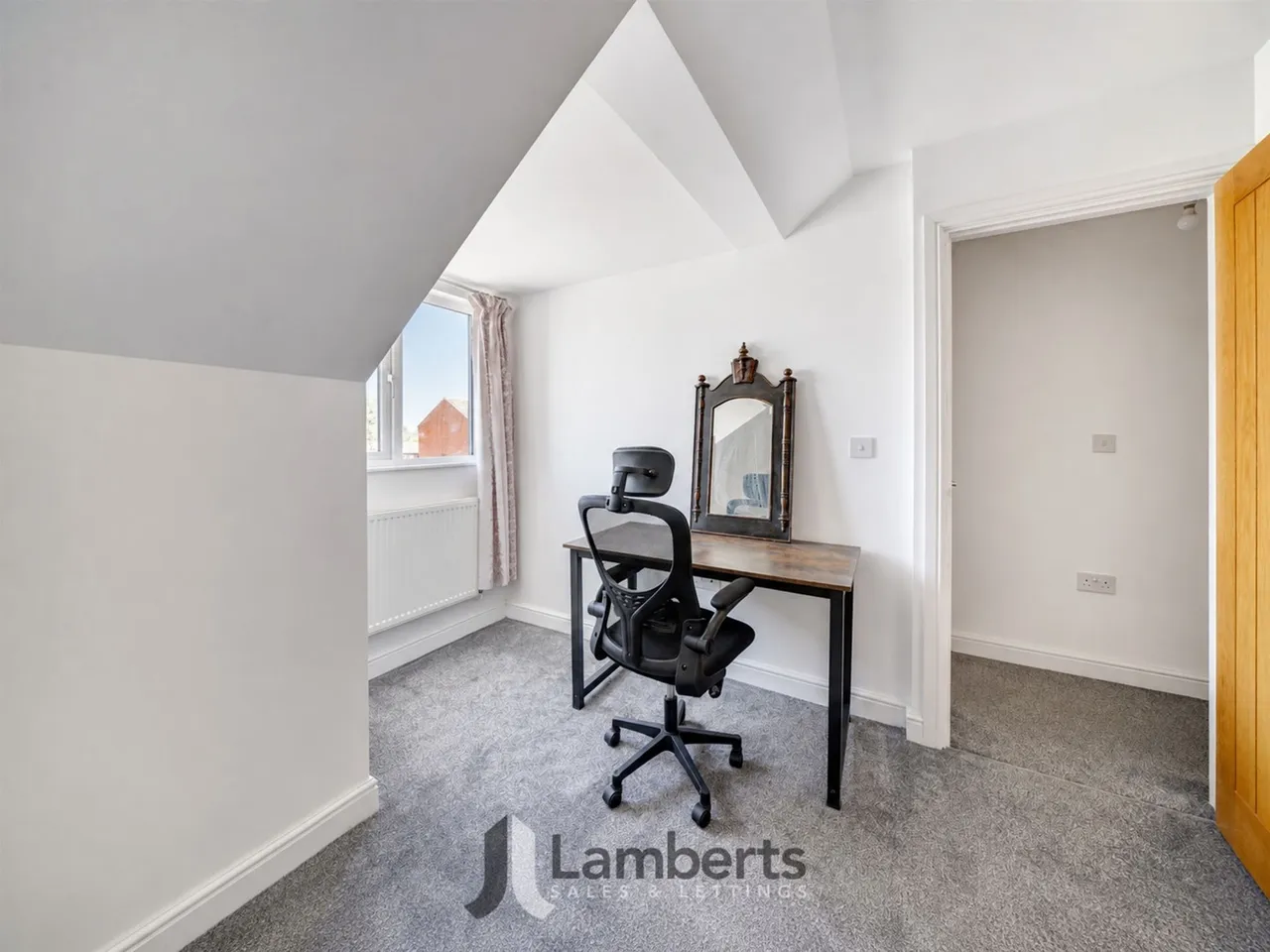8b Allendale Court, Studley, photo 15