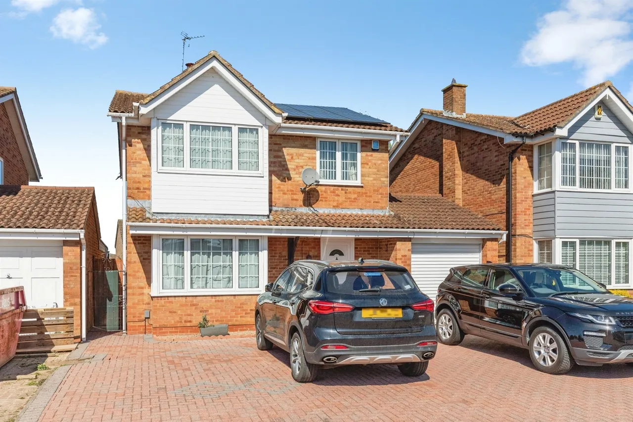 4 bed house for sale — Denby Dale, Wellingborough