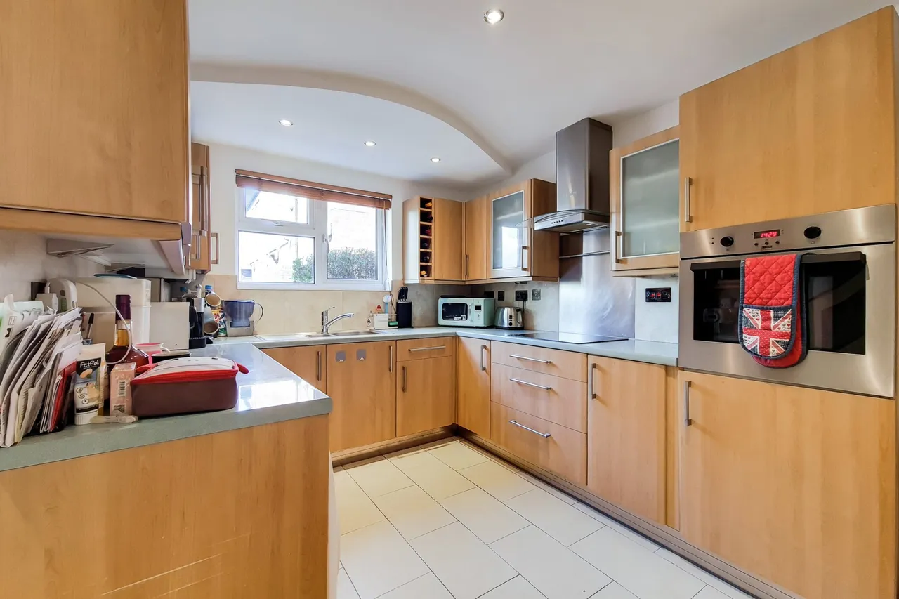 Allingham Close, London, W7, photo 3