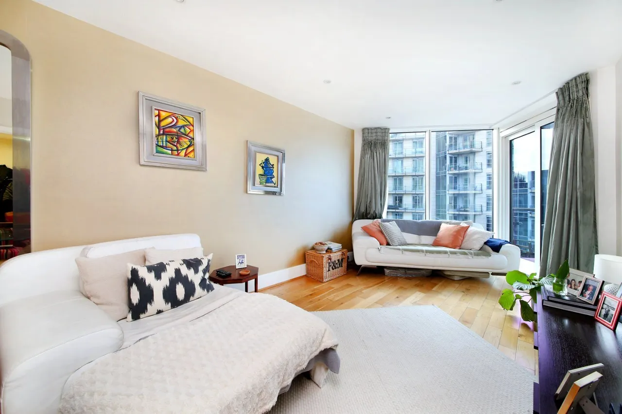 Juniper Drive, London, SW18, photo 3