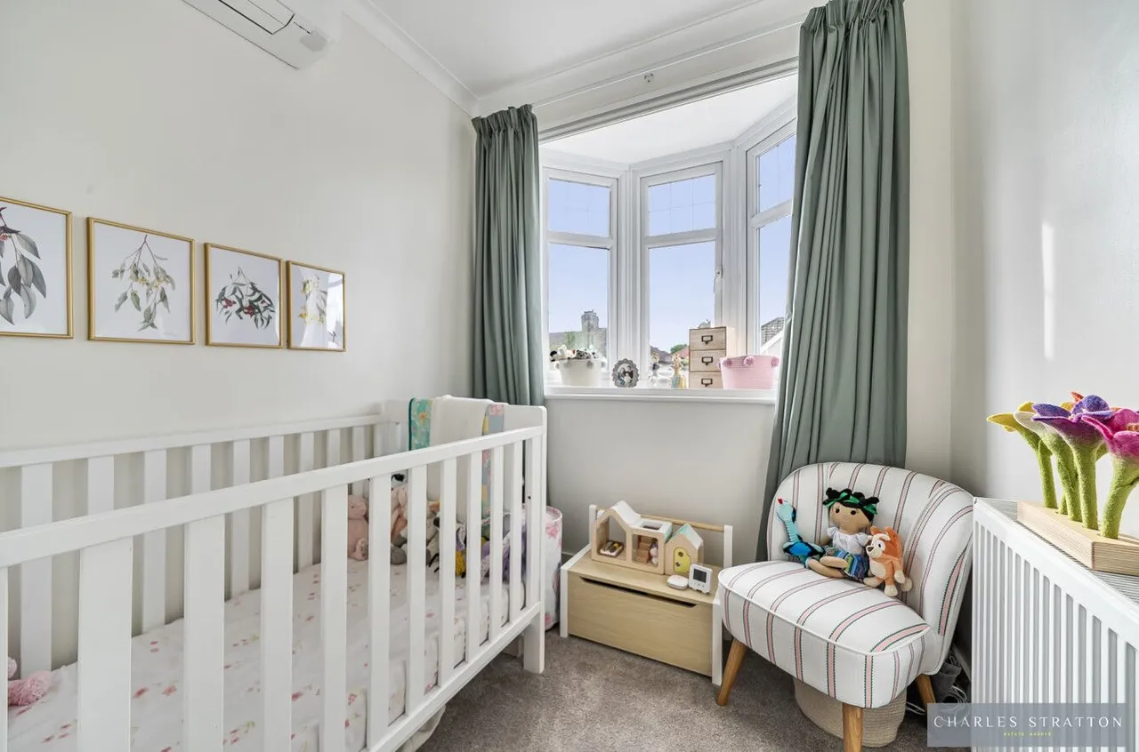 Glenwood Drive, Romford, RM2, photo 12