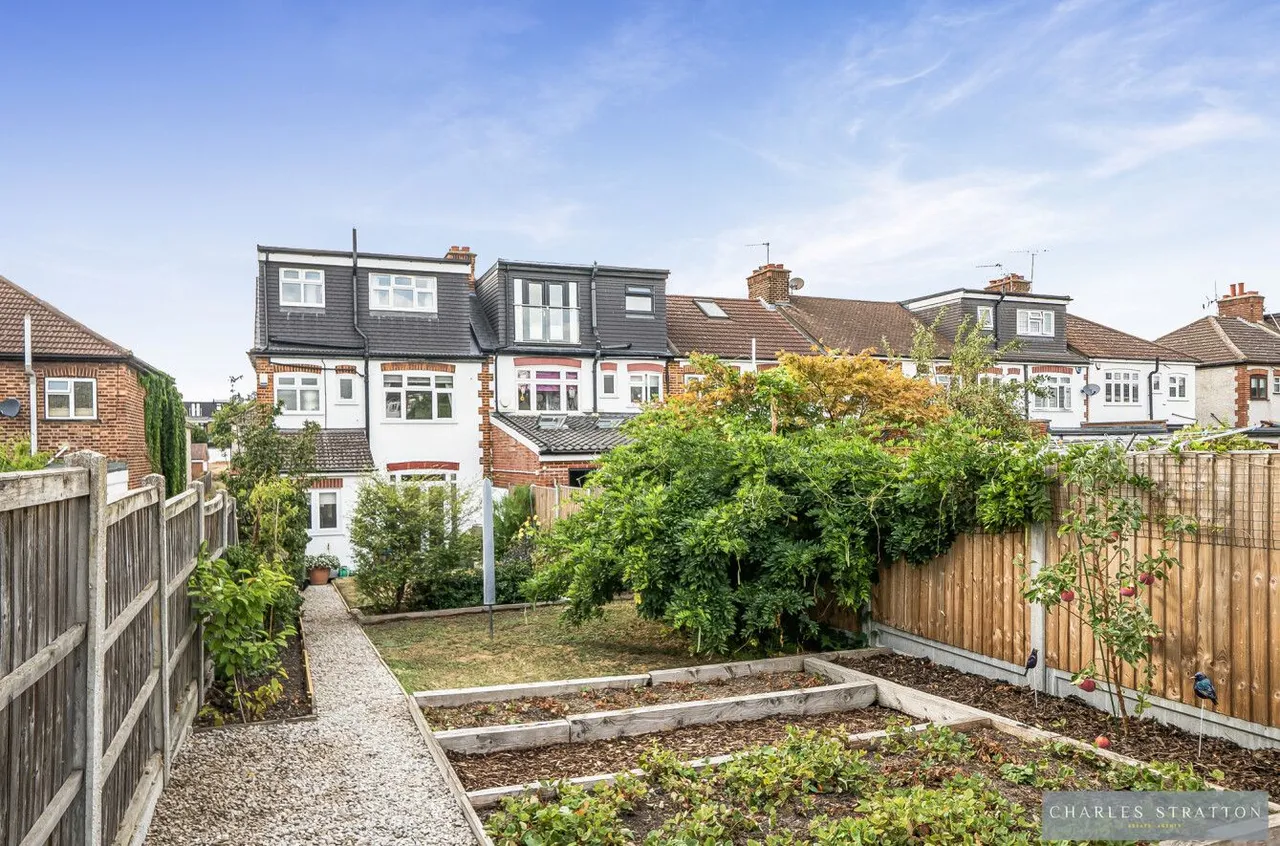 Glenwood Drive, Romford, RM2, photo 19