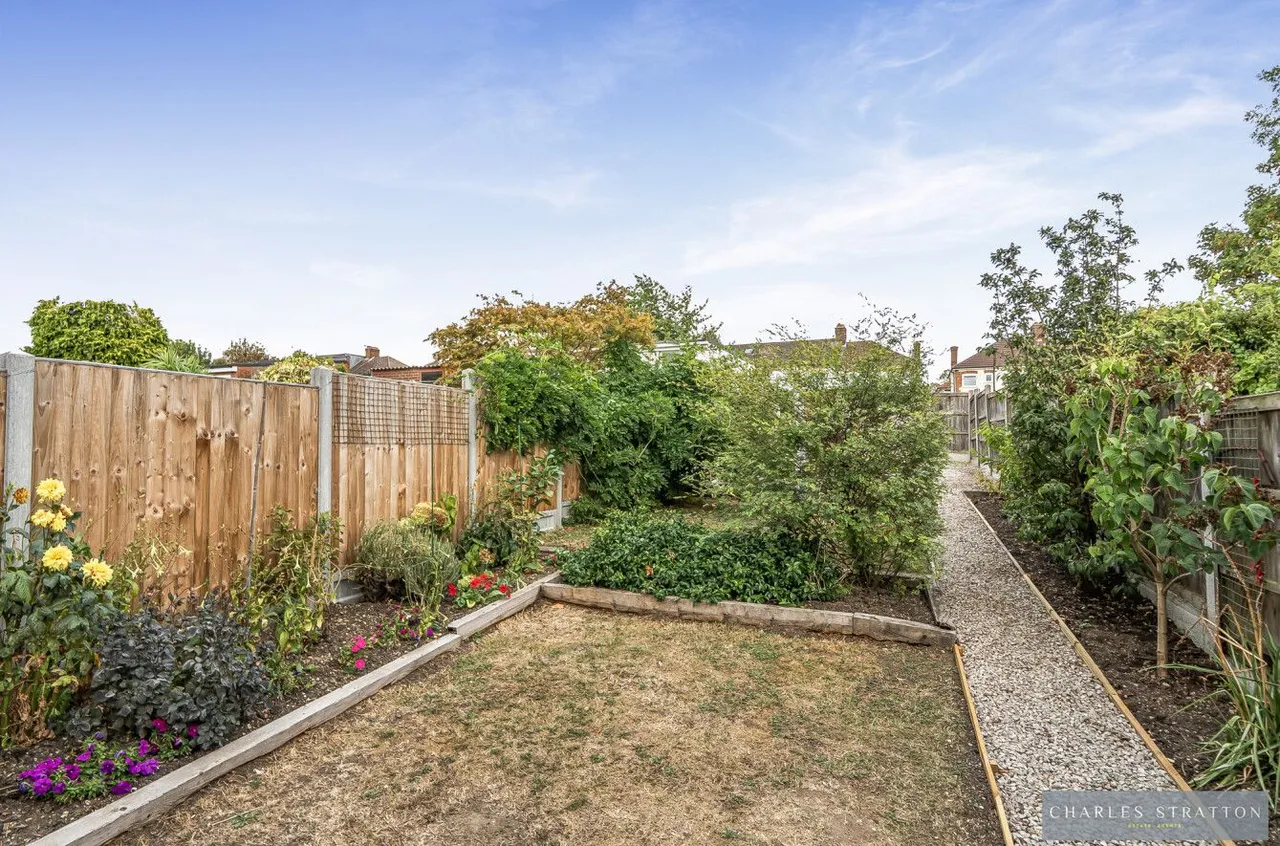 Glenwood Drive, Romford, RM2, photo 17