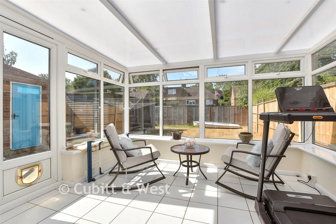 Crescent Way, Horley, RH6, photo 6