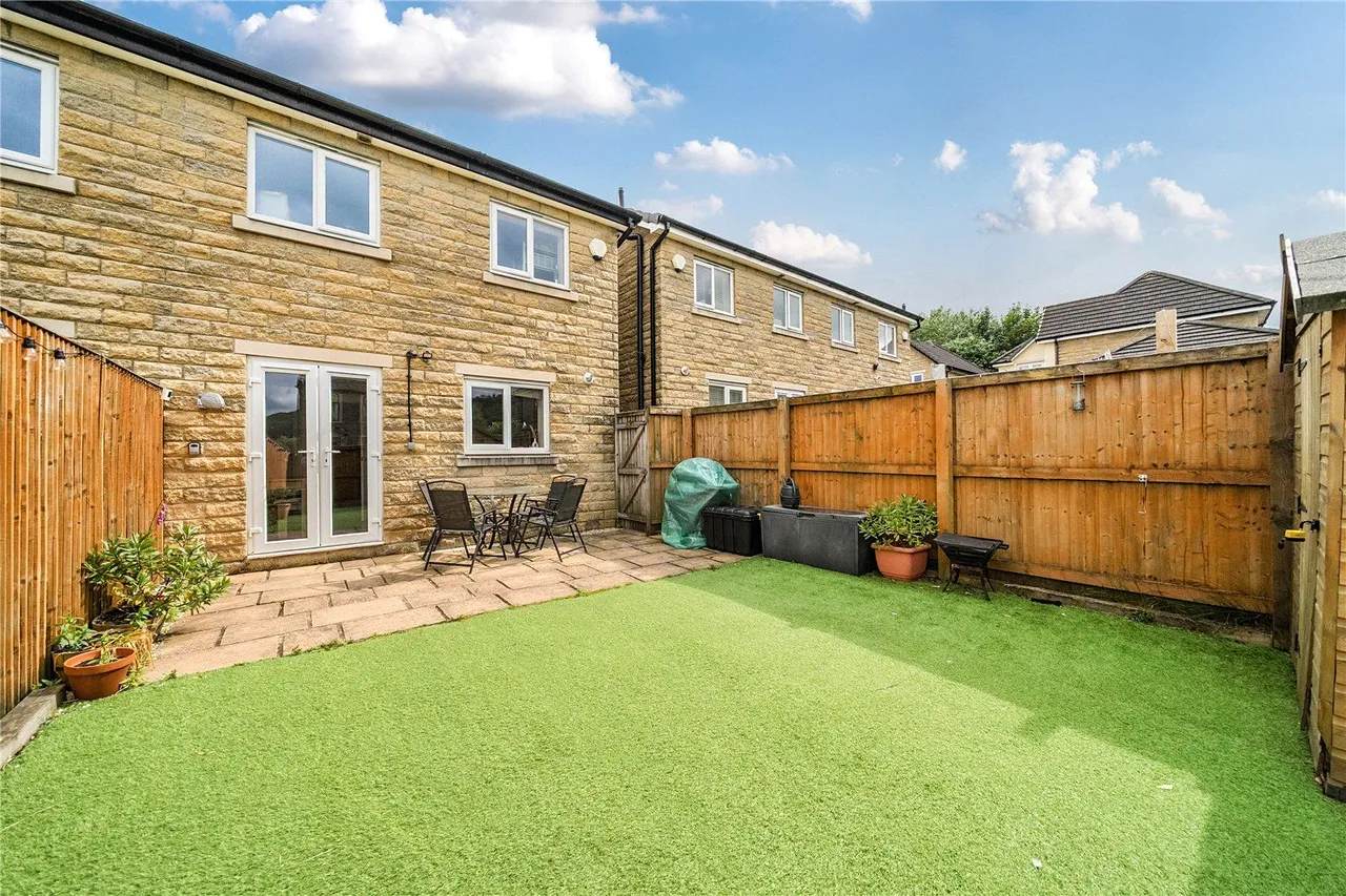 Mulberry Drive, Golcar, HD7, photo 13