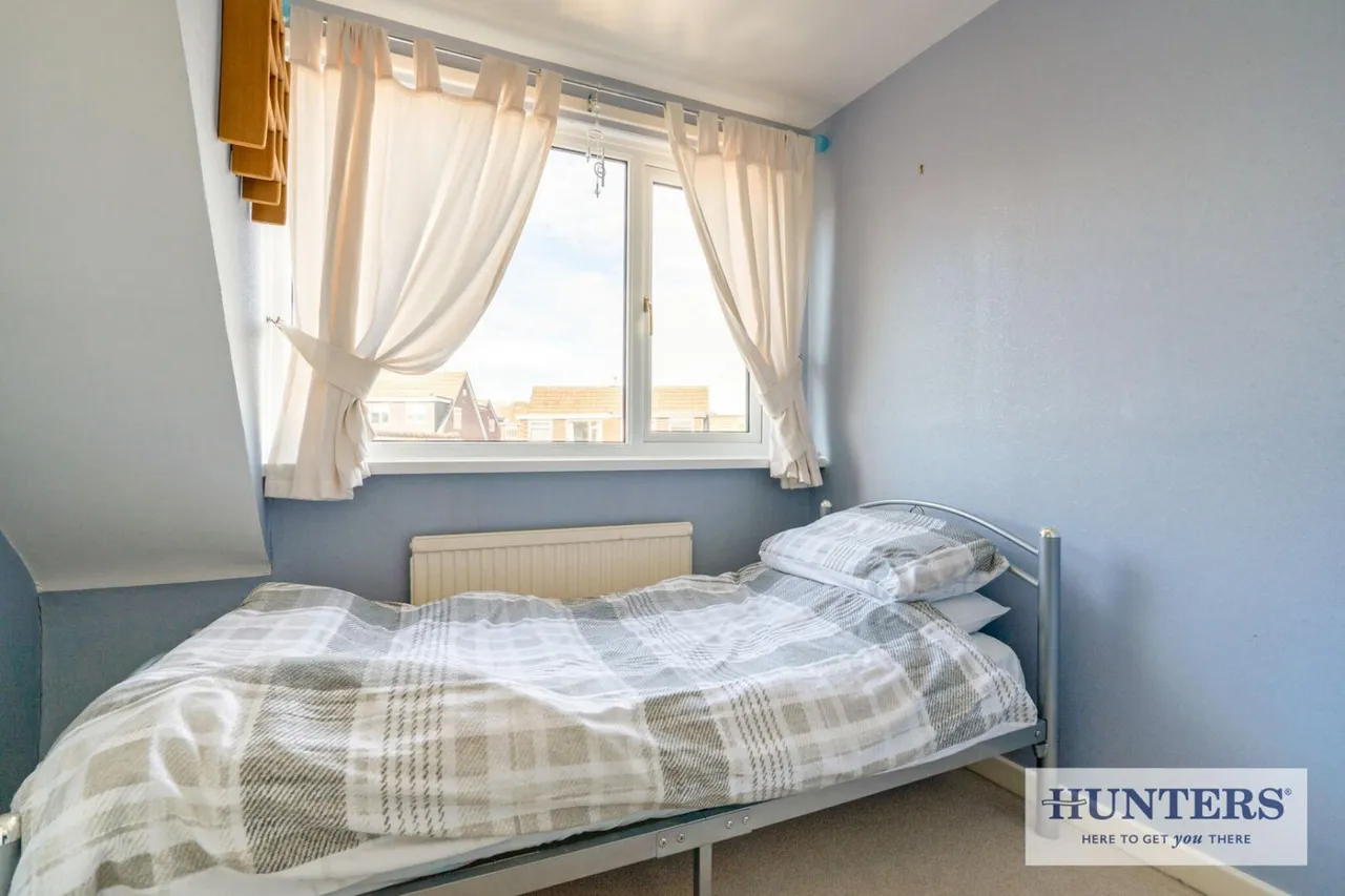 The Oaks, Guiseley, LS20, photo 11